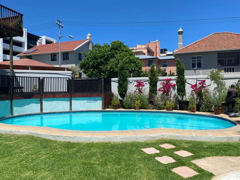 1 Bedroom Property for Sale in Sea Point Western Cape